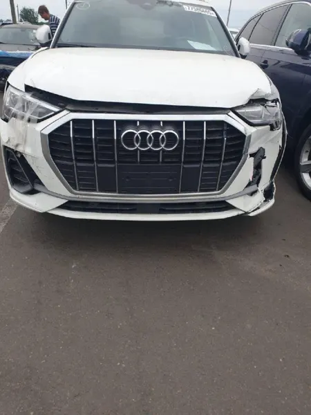 Audi Q3 Sportback — привезли клиенту