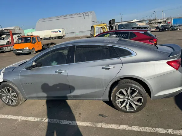 Chevrolet Malibu — привезли клиенту